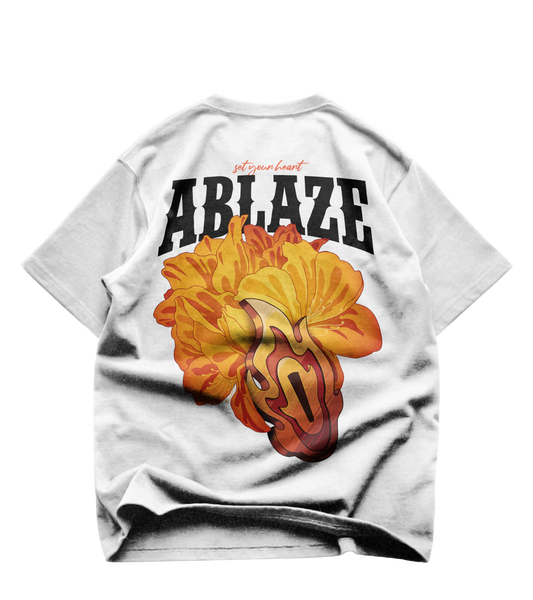 Set your heart ablaze - Oversized T-Shirt (white)